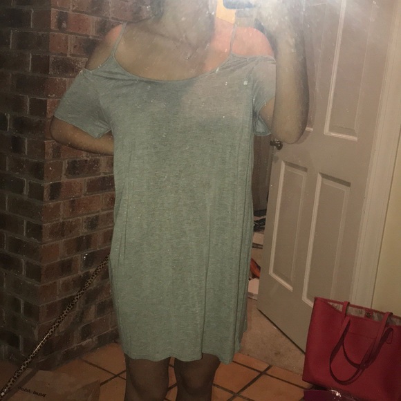 Dress - Picture 4 of 5